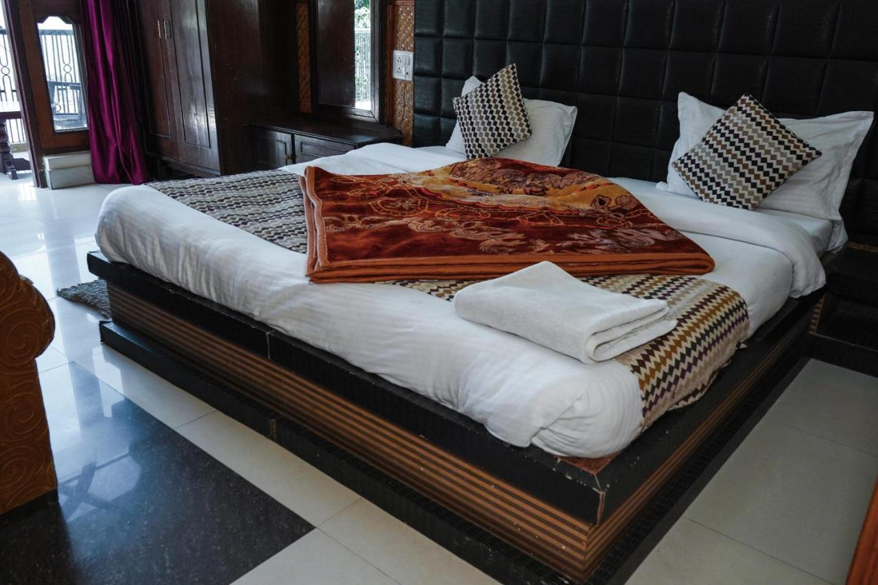 Himalaya Mount View Resort Каусани Экстерьер фото