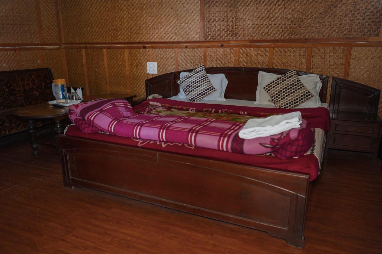 Himalaya Mount View Resort Каусани Экстерьер фото
