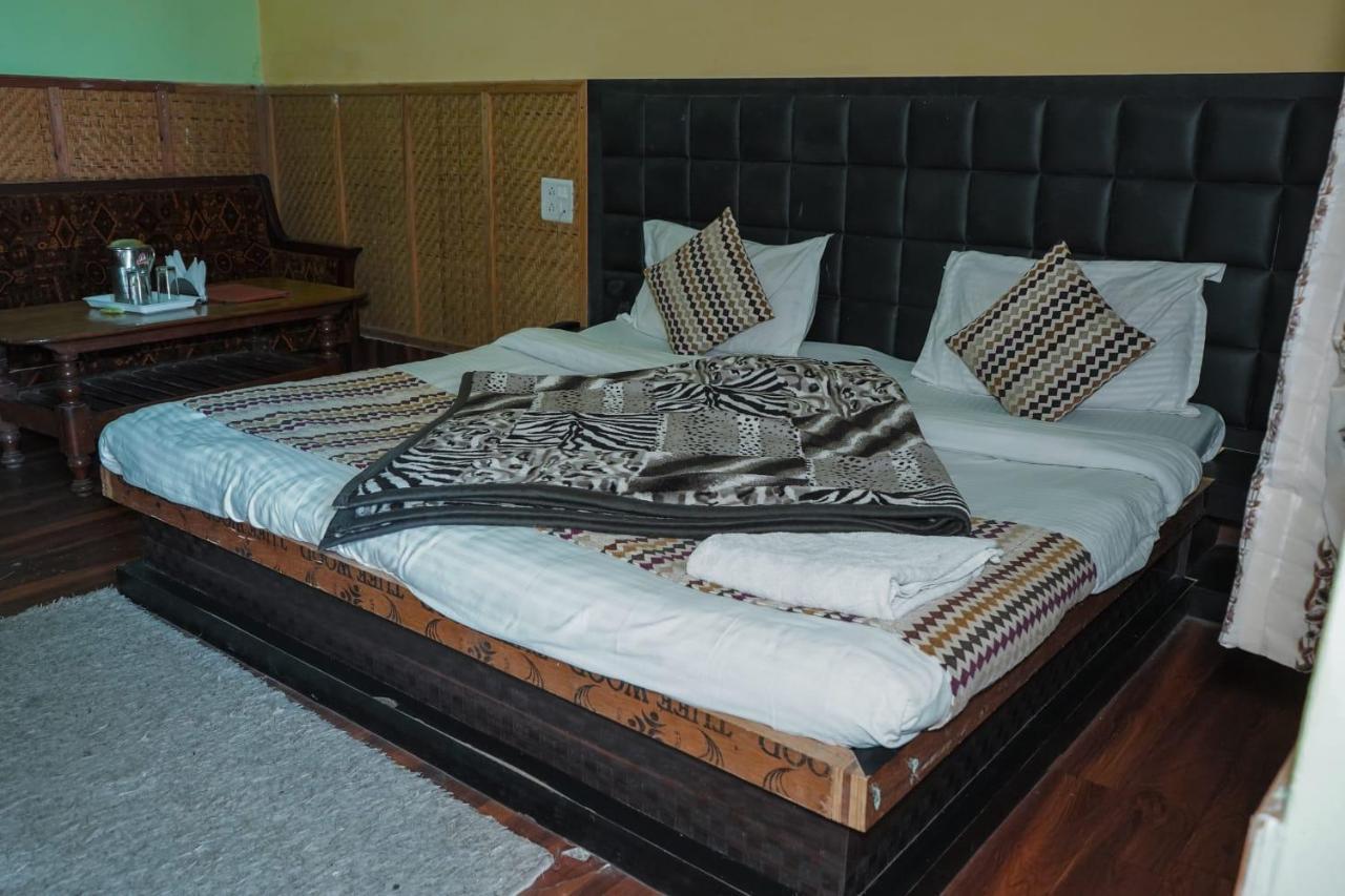 Himalaya Mount View Resort Каусани Экстерьер фото