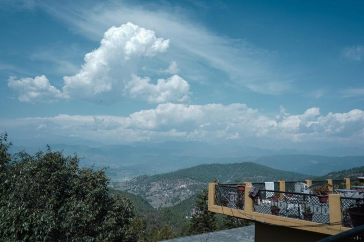 Himalaya Mount View Resort Каусани Экстерьер фото